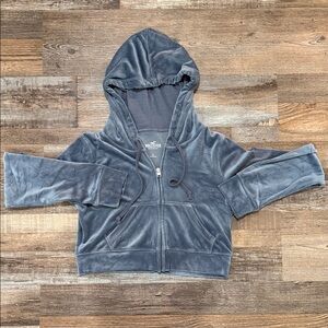 Hollister Women’s Cropped Velour Zip-Up Y2K Style Hoodie Size Small